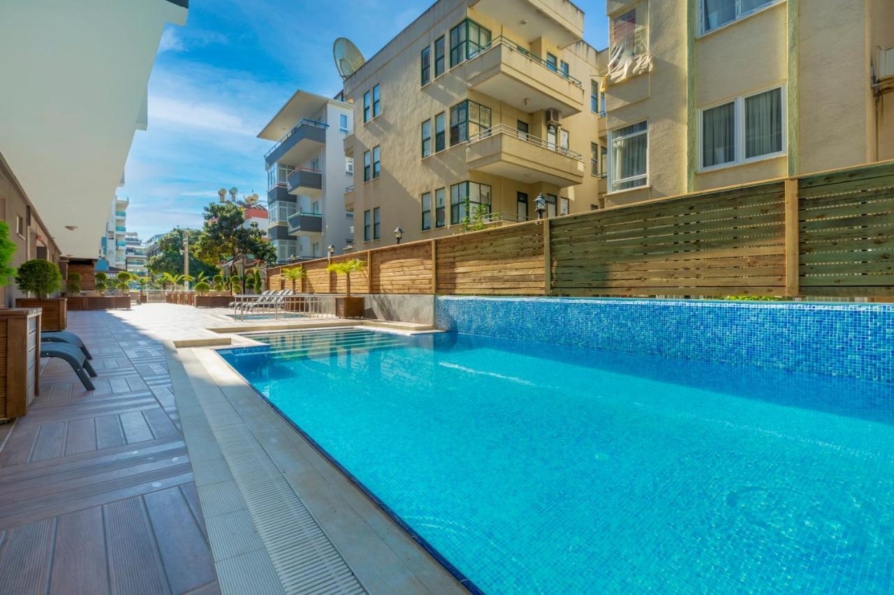 Royalisa City Apart Hotel Alanya Buitenkant foto